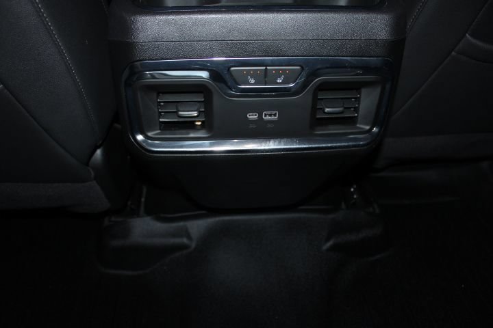 Used 2024 Chevrolet Silverado 2500 LTZ w/ LTZ Convenience Package AWD/4WD image 23