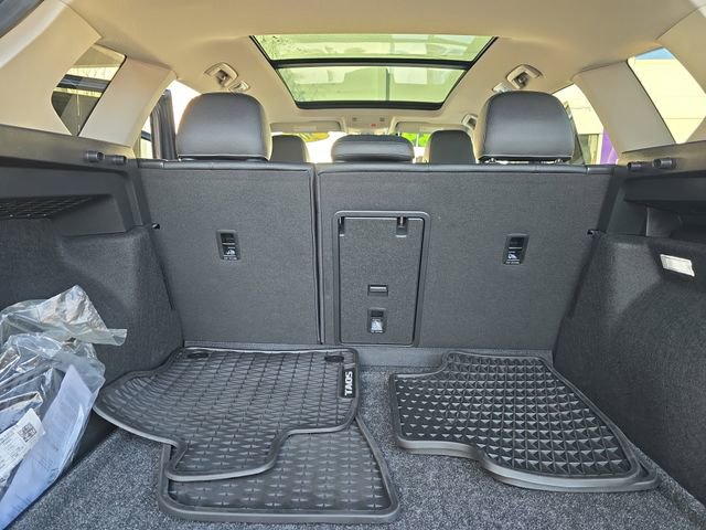 Used 2025 Volkswagen Taos SEL image 28