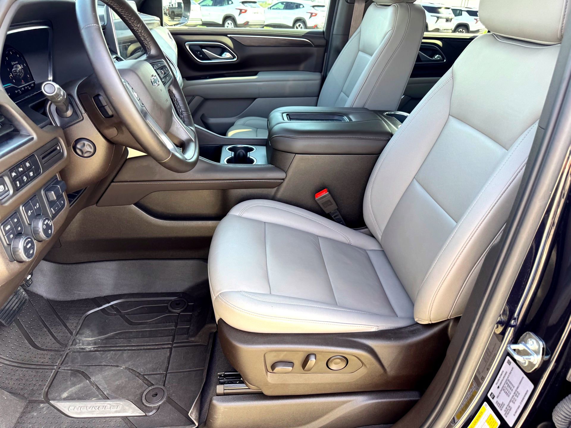 Used 2024 Chevrolet Tahoe Z71 w/ Off-Road Capability Package AWD/4WD image 12