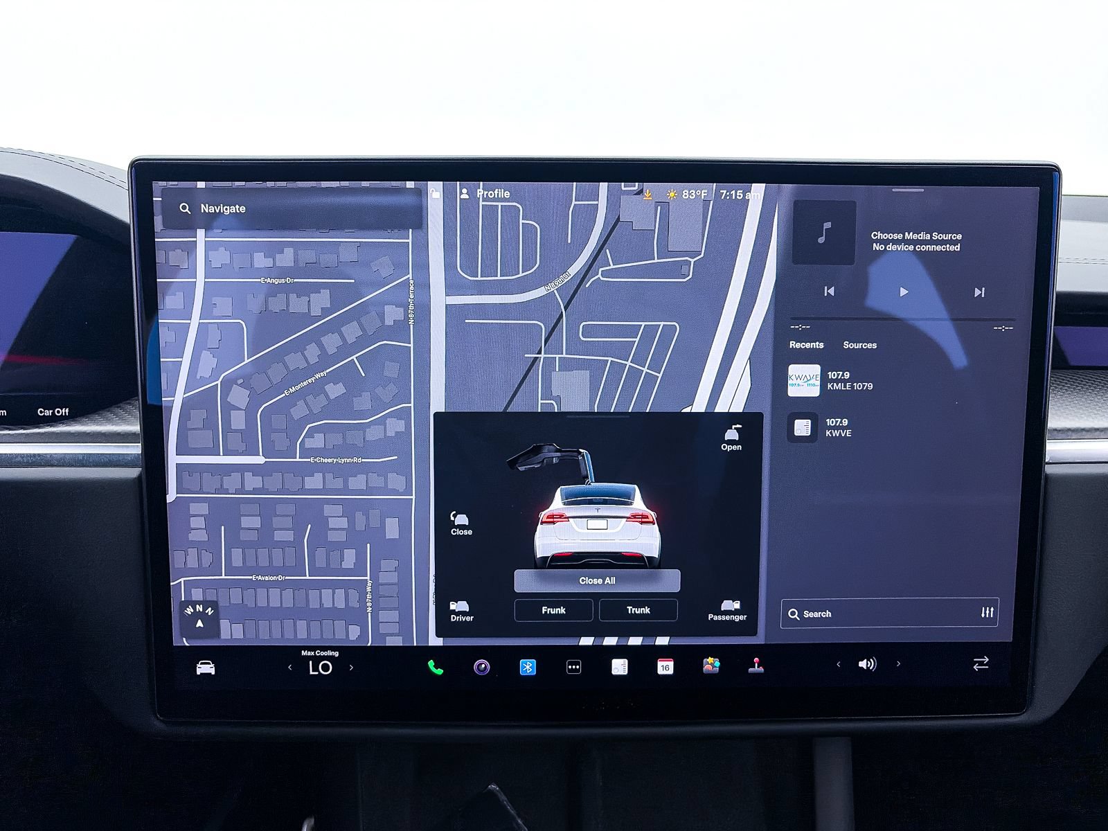 Used 2022 Tesla Model X Plaid AWD/4WD image 4