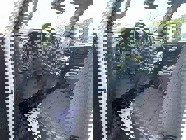 New 2025 GMC Sierra 2500 Pro w/ Convenience Package image 15