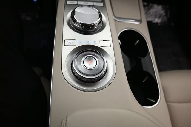 Used 2024 Genesis GV70 2.5T AWD/4WD image 12