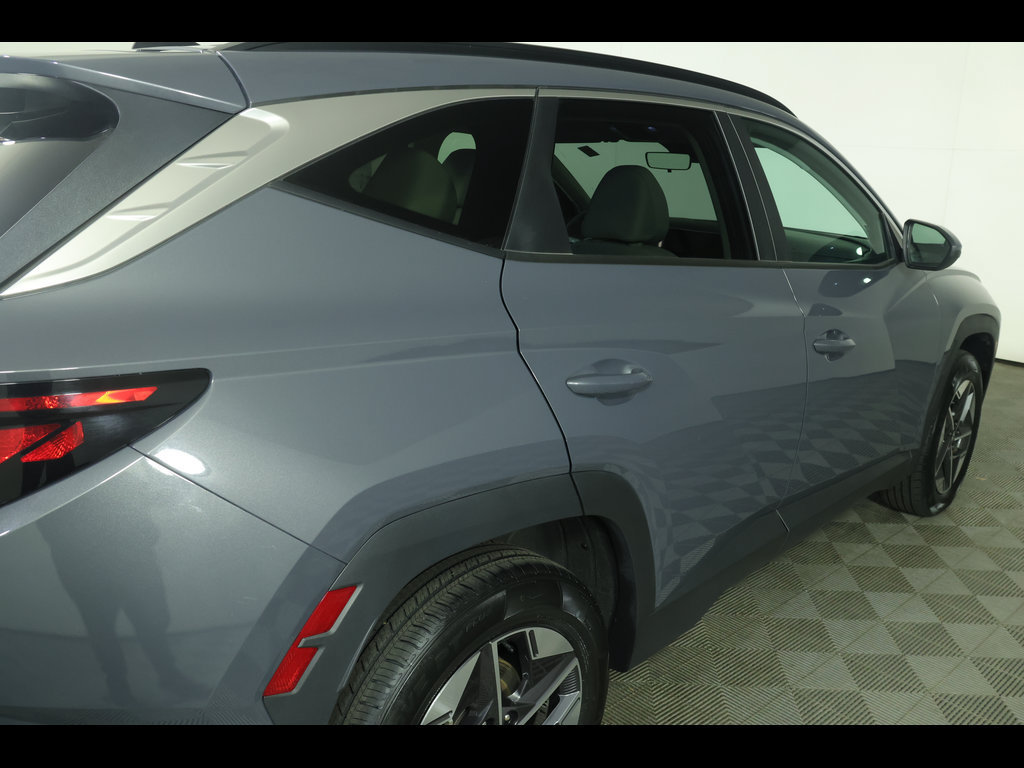 Used 2025 Hyundai Tucson SEL AWD/4WD image 18