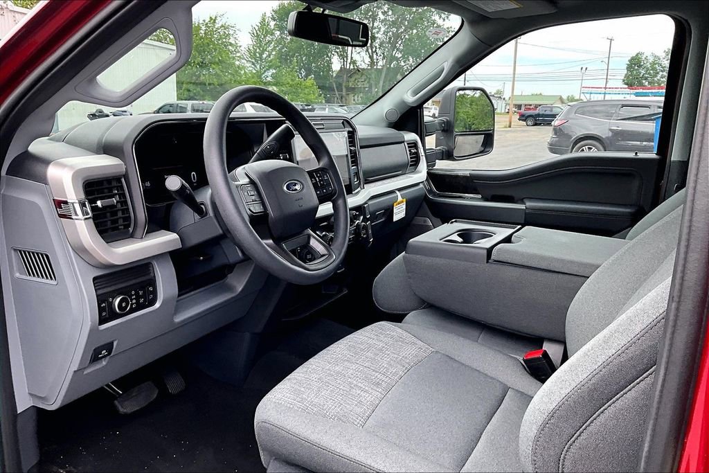 Used 2026 Ford F350 XLT w/ XLT Premium Package AWD/4WD image 10