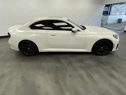 Used 2022 BMW 230i Coupe w/ Premium Package 2 RWD image 7