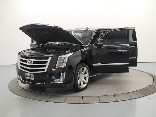 Used 2018 Cadillac Escalade ESV Luxury RWD image 12
