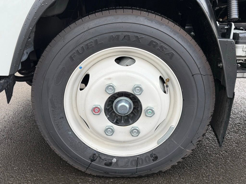 New 2024 Chevrolet Low Cab Forward image 17