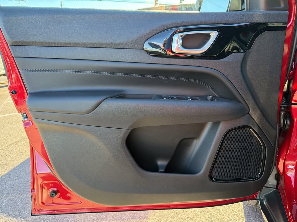 New 2026 Jeep Compass Latitude image 26