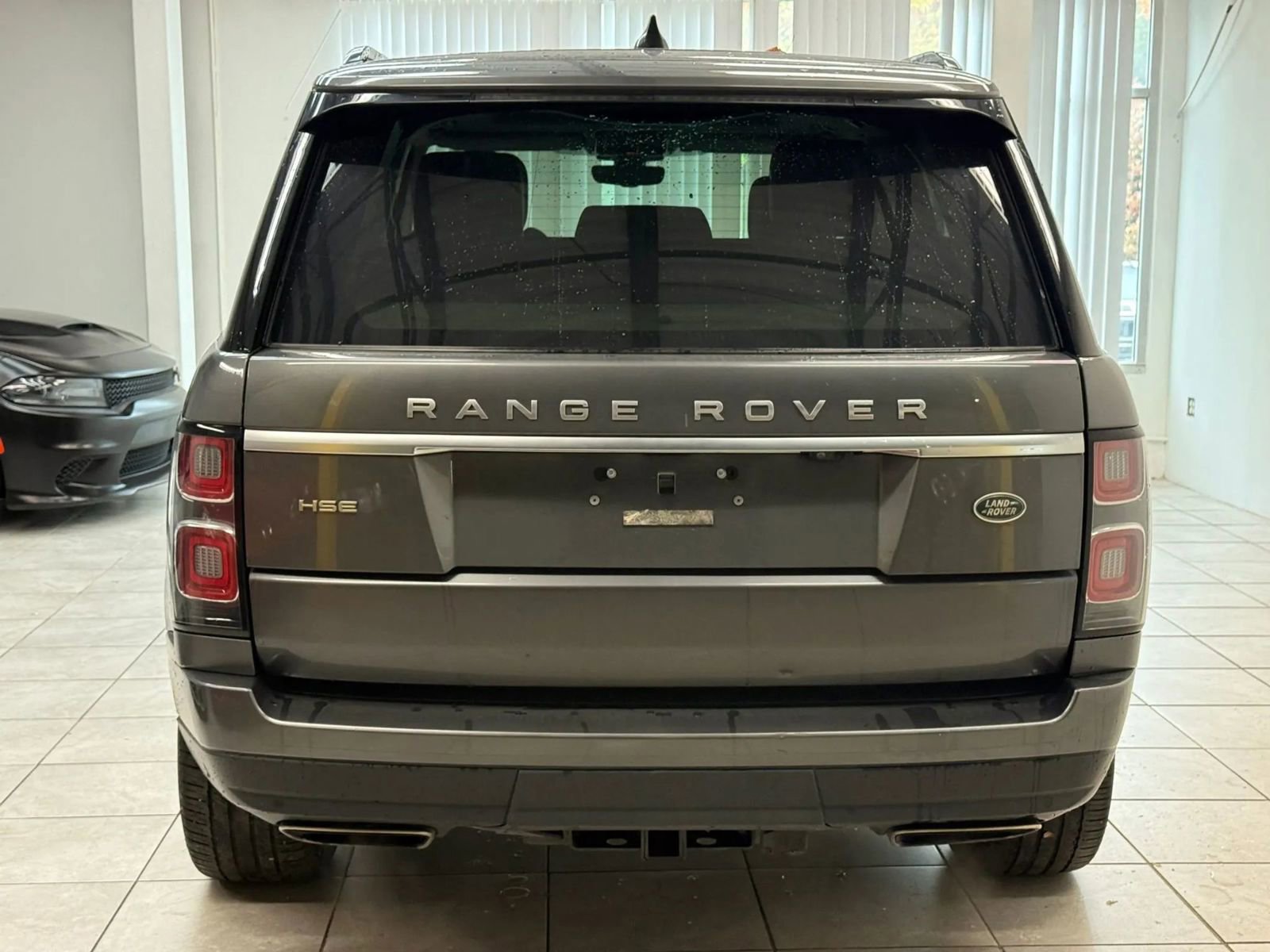Used 2019 Land Rover Range Rover HSE image 8
