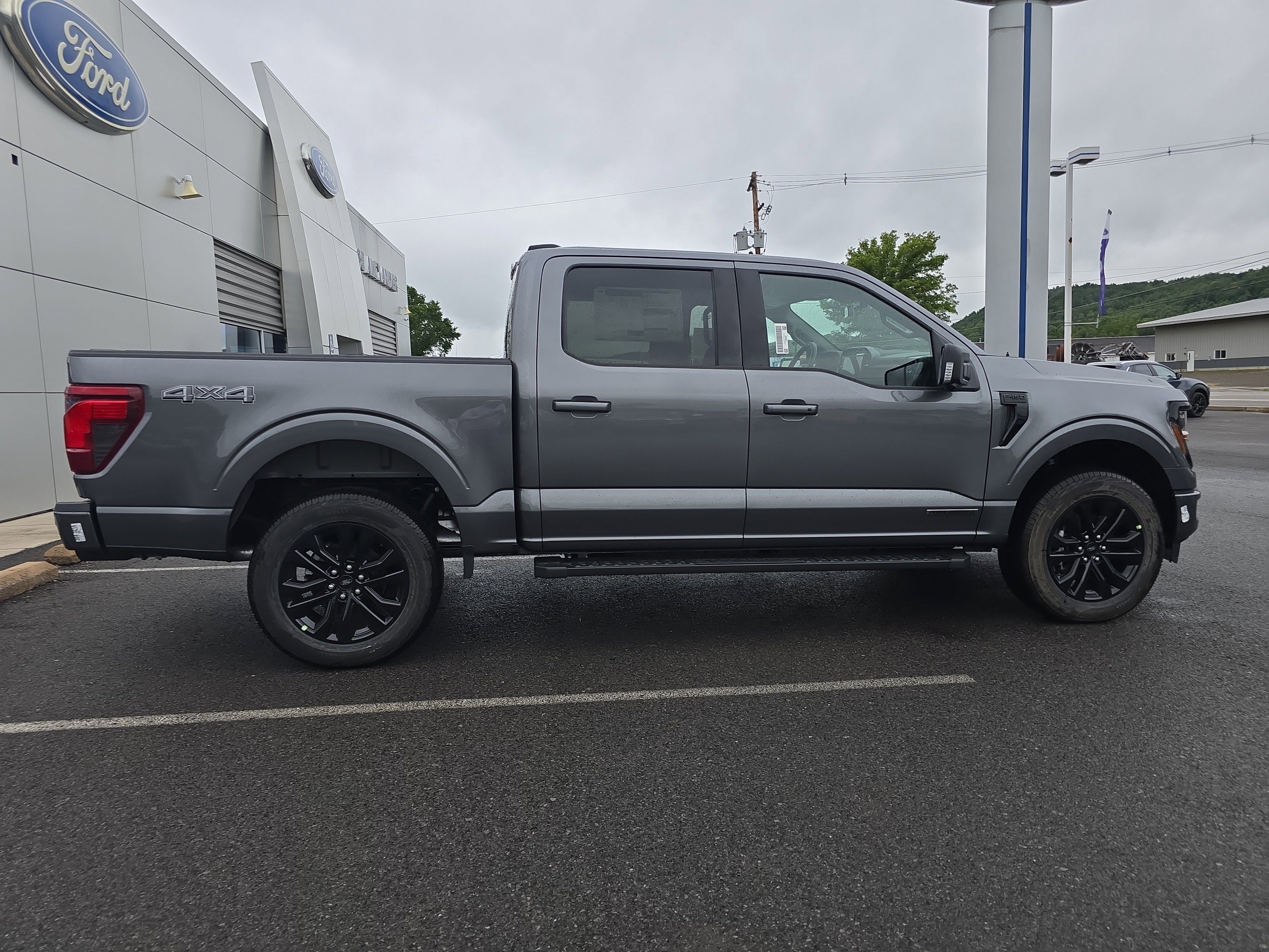 New 2025 Ford F150 XLT image 2
