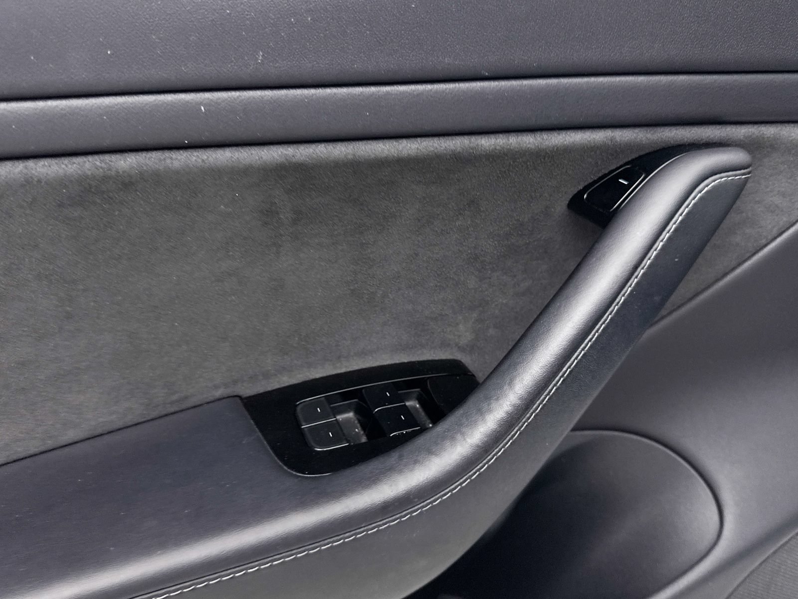 Used 2018 Tesla Model 3 Long Range RWD image 30