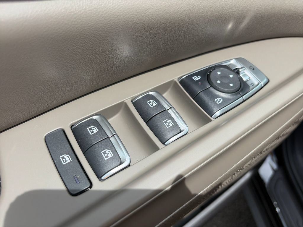 New 2026 Kia Carnival EX FWD image 18