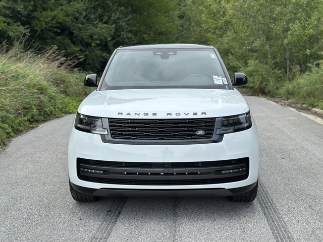 New 2025 Land Rover Range Rover Long Wheelbase SE image 3