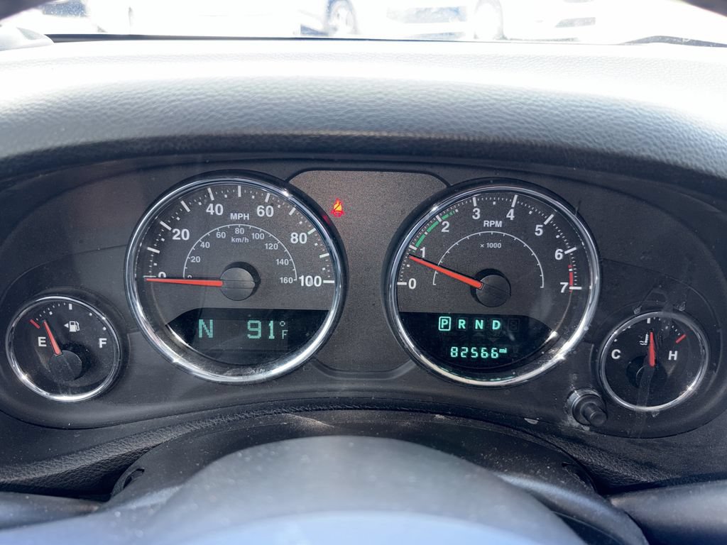 Used 2018 Jeep Wrangler Unlimited Rubicon w/ Connectivity Group AWD/4WD image 4