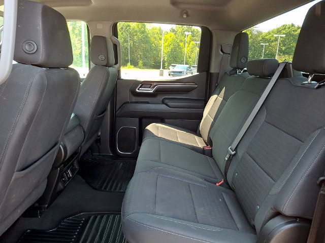 Used 2023 Chevrolet Silverado 1500 LT AWD/4WD image 10