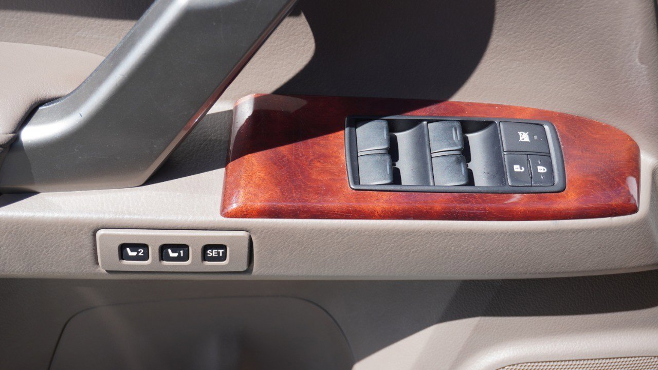 Used 2013 Lexus GX 460 w/ Comfort Plus Pkg image 22