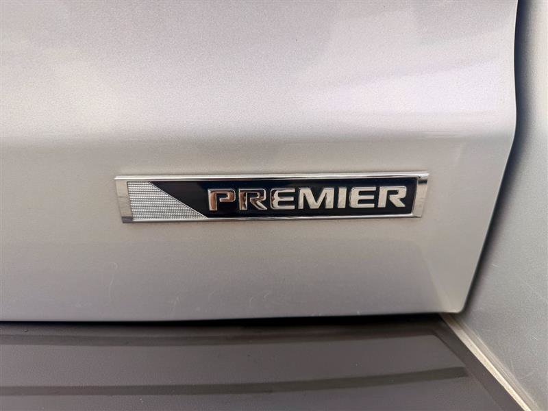 Used 2018 Chevrolet Tahoe Premier w/ RST 6.2L Performance Edition AWD/4WD image 29