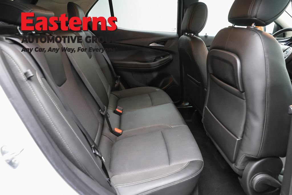 Used 2022 Buick Encore GX Preferred w/ Cold Weather Comfort Package FWD image 23