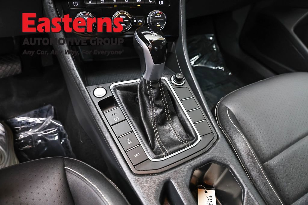 Used 2024 Volkswagen Jetta SE FWD image 13