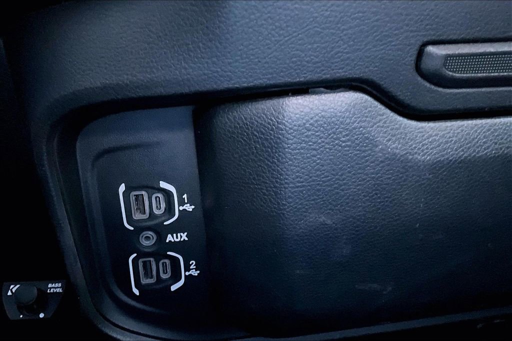 Used 2022 RAM 3500 Big Horn w/ Night Edition image 12