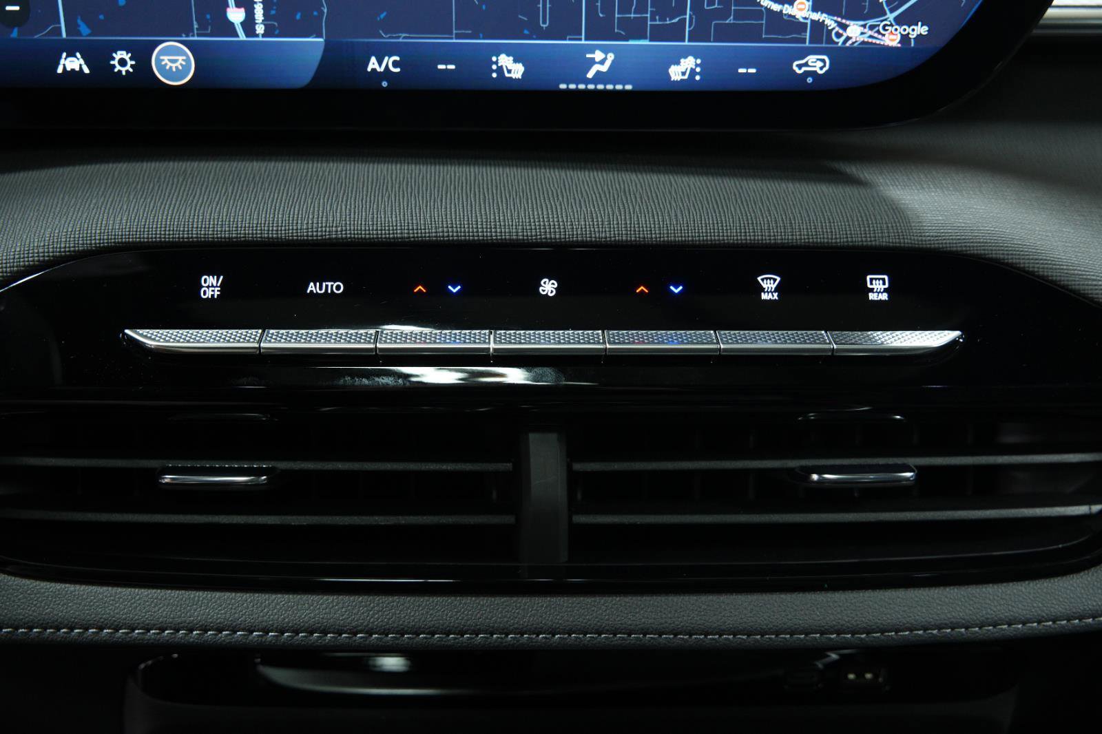 New 2026 Buick Enclave Sport Touring w/ Power Package image 40