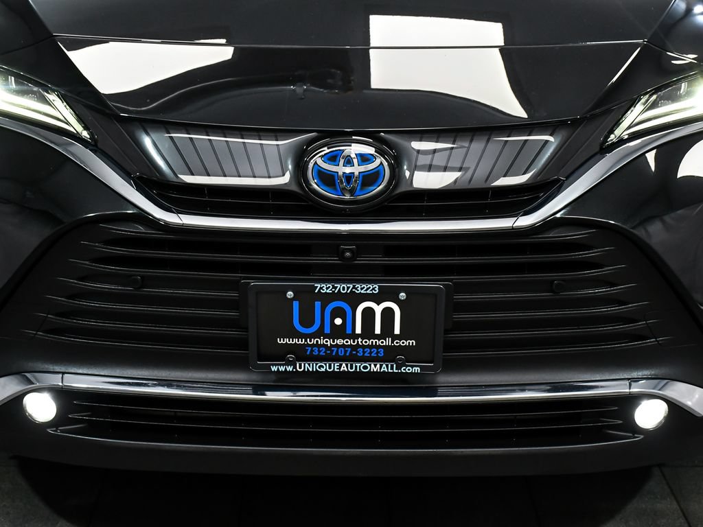 Used 2023 Toyota Venza Limited AWD/4WD image 69