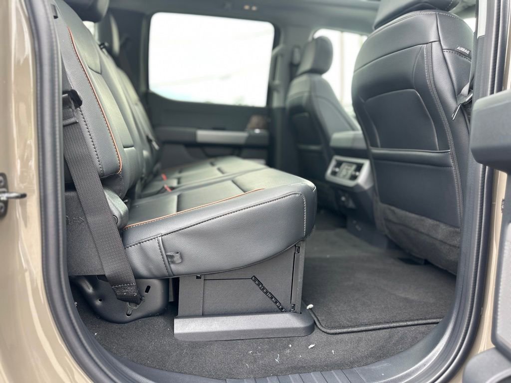 New 2026 Ford F250 Lariat image 28