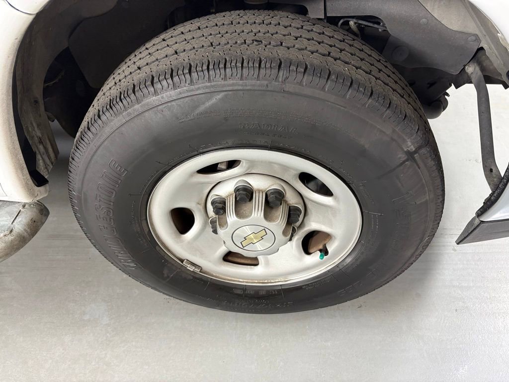 Used 2022 Chevrolet Express 2500 w/ Driver Convenience Package image 13