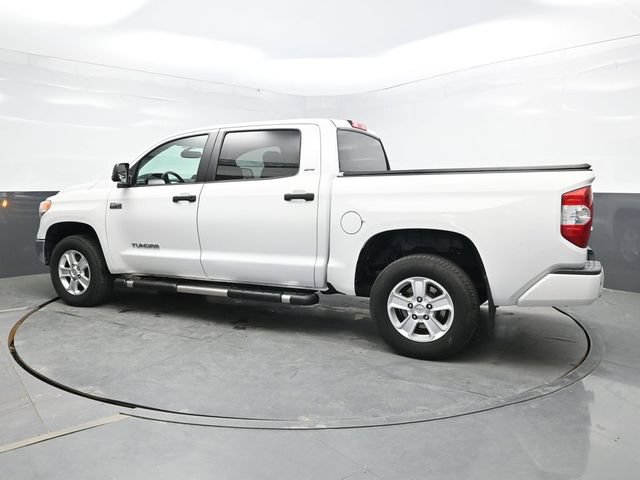 Used 2017 Toyota Tundra SR5 w/ SR5 Upgrade Package AWD/4WD image 4