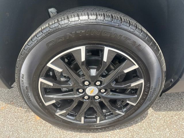 Used 2026 Chevrolet Traverse LT w/ Sun and Wheel Package FWD image 14