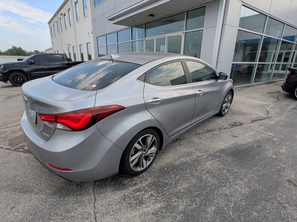 Used 2015 Hyundai Elantra Limited FWD image 3