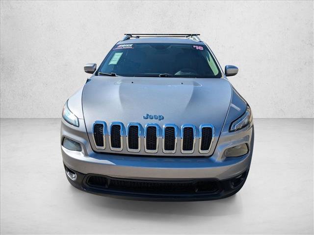 Used 2018 Jeep Cherokee Latitude image 2