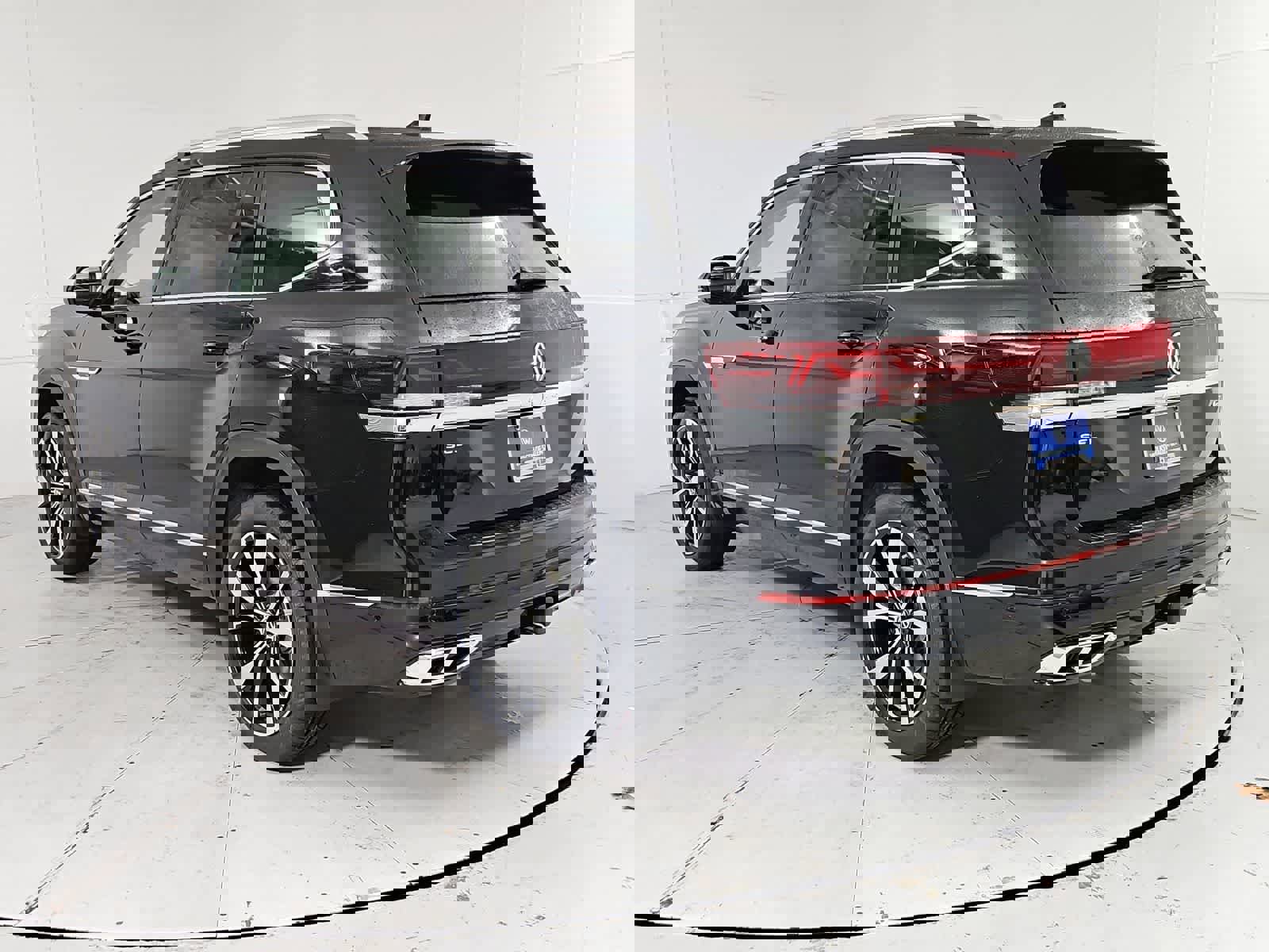 New 2026 Volkswagen Atlas SEL Premium R-Line image 4