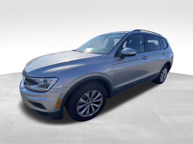 Used 2020 Volkswagen Tiguan S w/ 3rd Row Seat Package AWD/4WD image 2