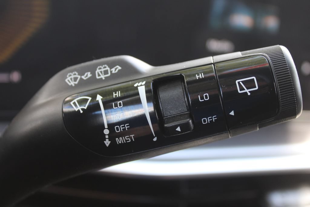 Certified 2026 Kia Sorento LX FWD image 31