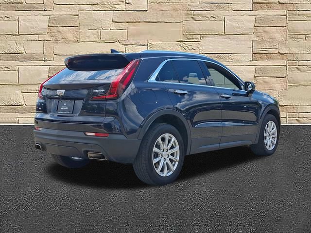 Used 2023 Cadillac XT4 Luxury w/ Cold Weather Package AWD/4WD image 4