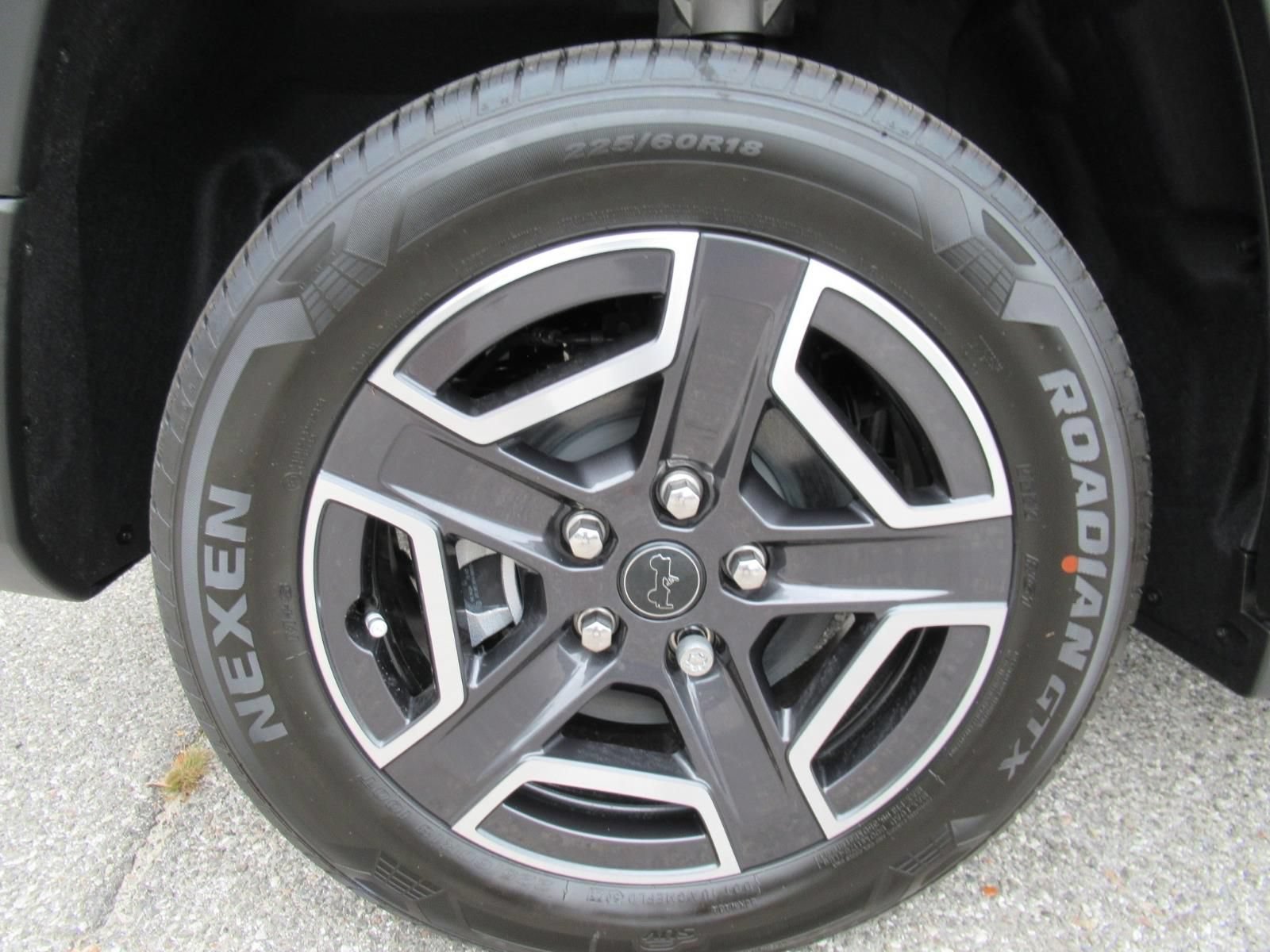 New 2026 Jeep Cherokee Laredo AWD/4WD image 8
