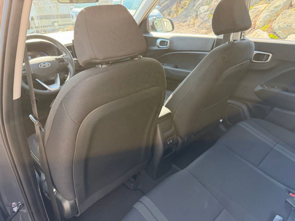Certified 2026 Hyundai Venue SEL FWD image 19