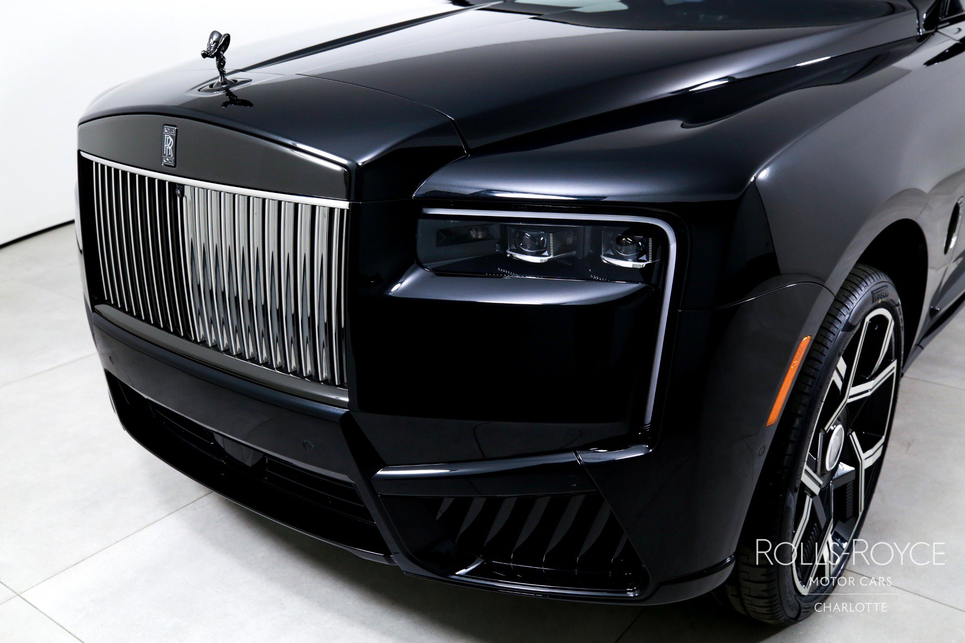 New 2026 Rolls-Royce Cullinan Black Badge image 44