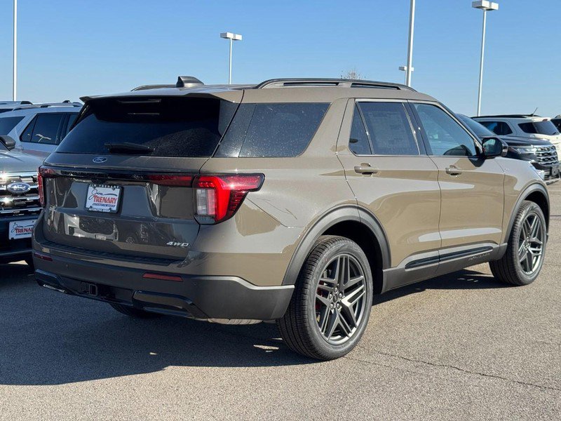 New 2026 Ford Explorer ST-Line w/ ST-Line Street Pack AWD/4WD video 3