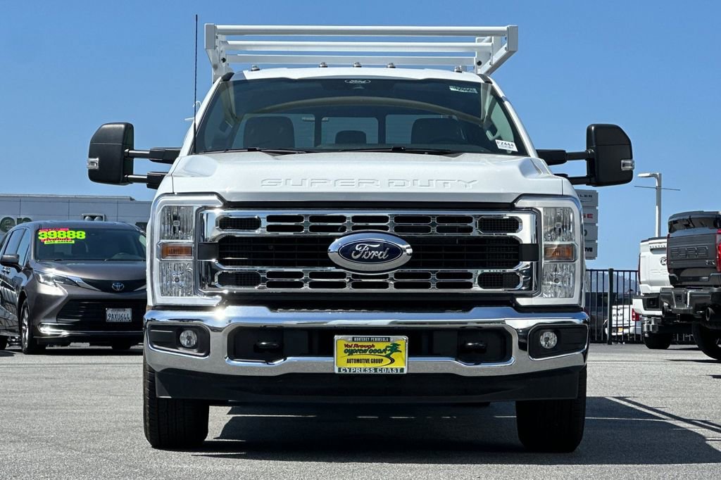 New 2025 Ford F350 XL w/ XL Chrome Package RWD image 2