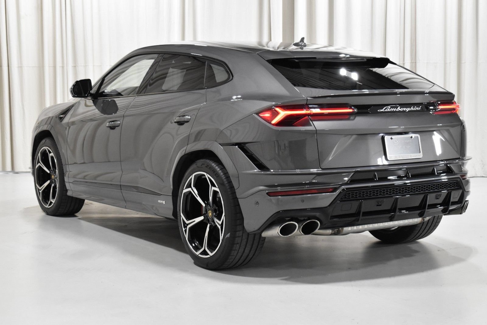 Used 2024 Lamborghini Urus S AWD/4WD image 7