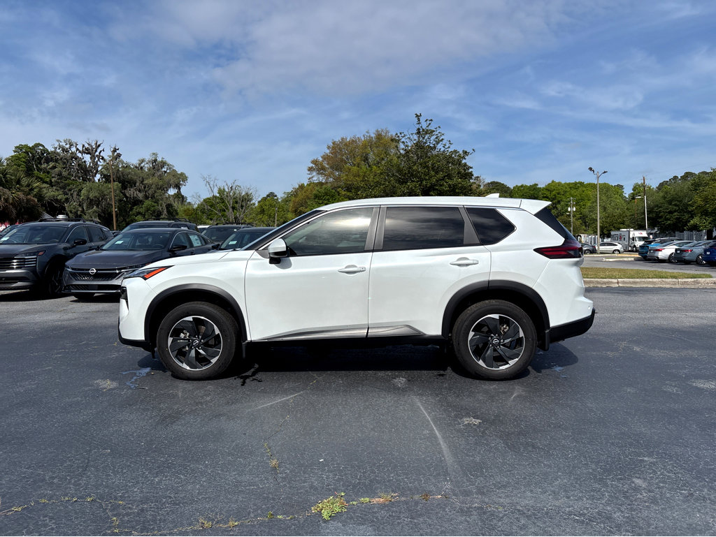 Used 2025 Nissan Rogue SV image 29