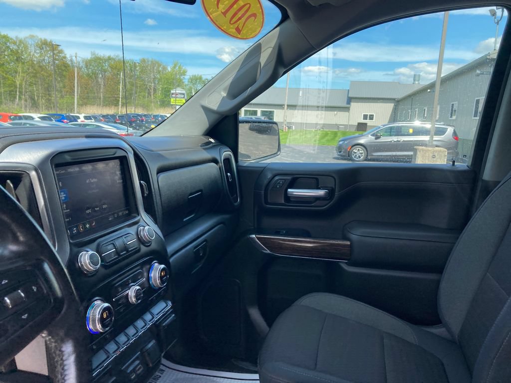 Used 2019 GMC Sierra 1500 SLE w/ SLE Value Package AWD/4WD image 16