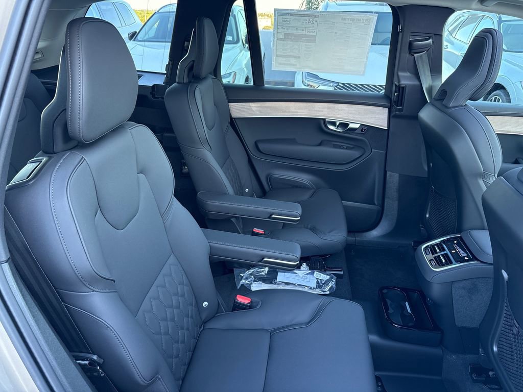 New 2026 Volvo XC90 B5 Plus image 16