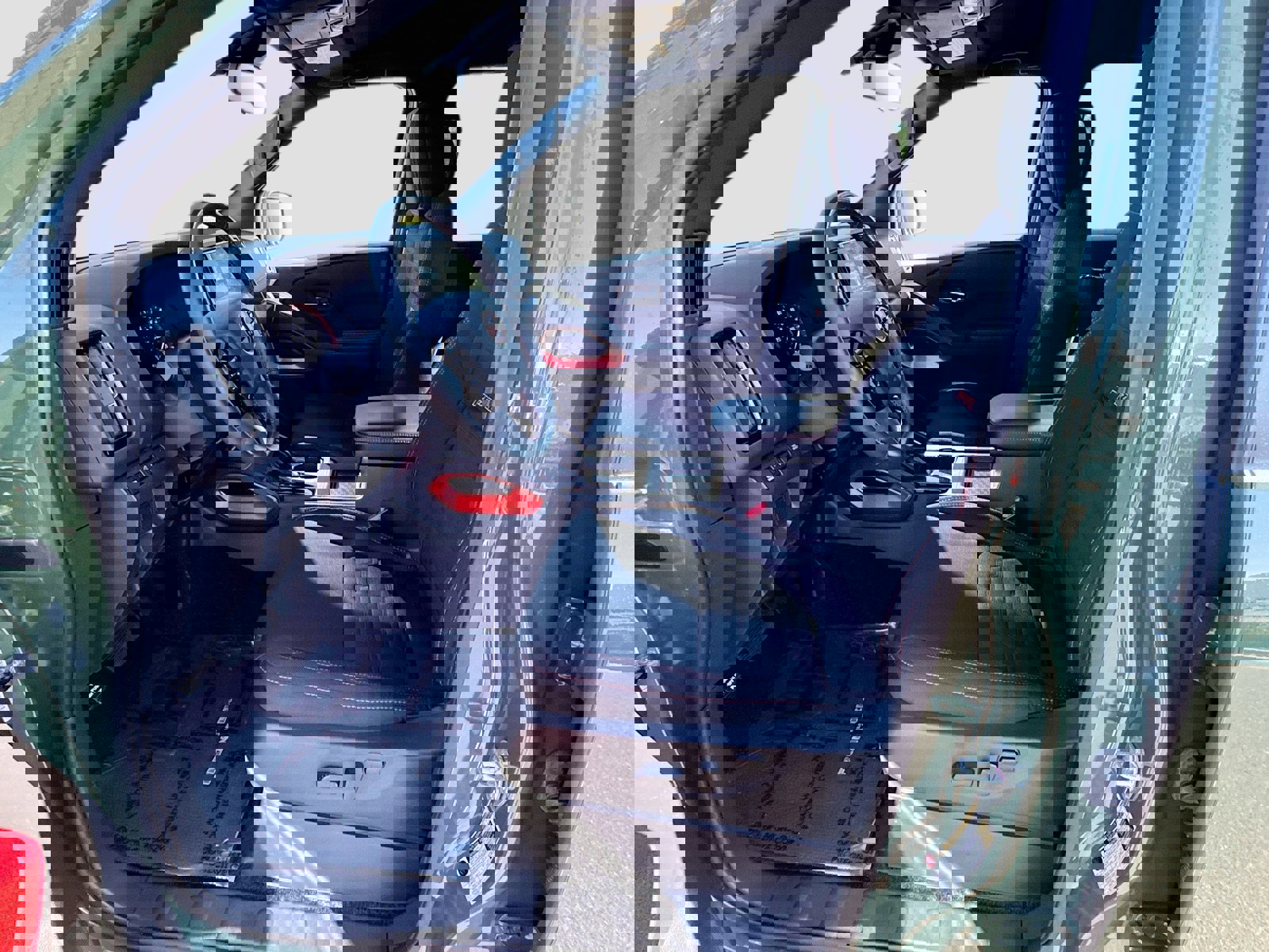 Used 2025 Nissan Frontier Pro-X image 25