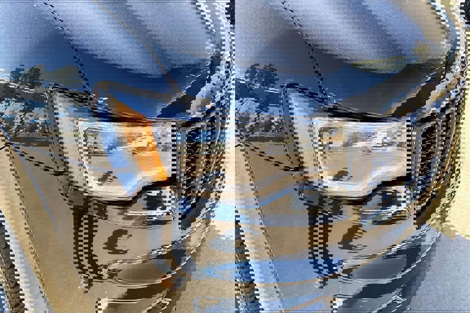 Used 2019 Jeep Grand Cherokee Limited X image 27