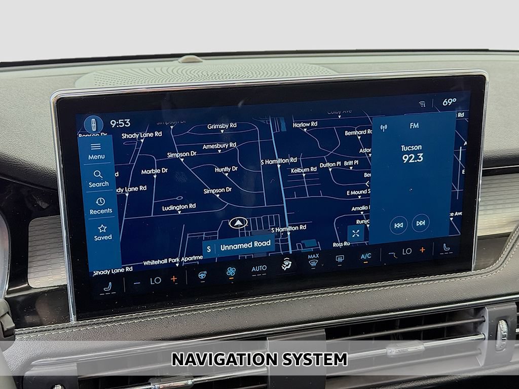 Used 2023 Lincoln Corsair AWD w/ Equipment Group 101A image 3