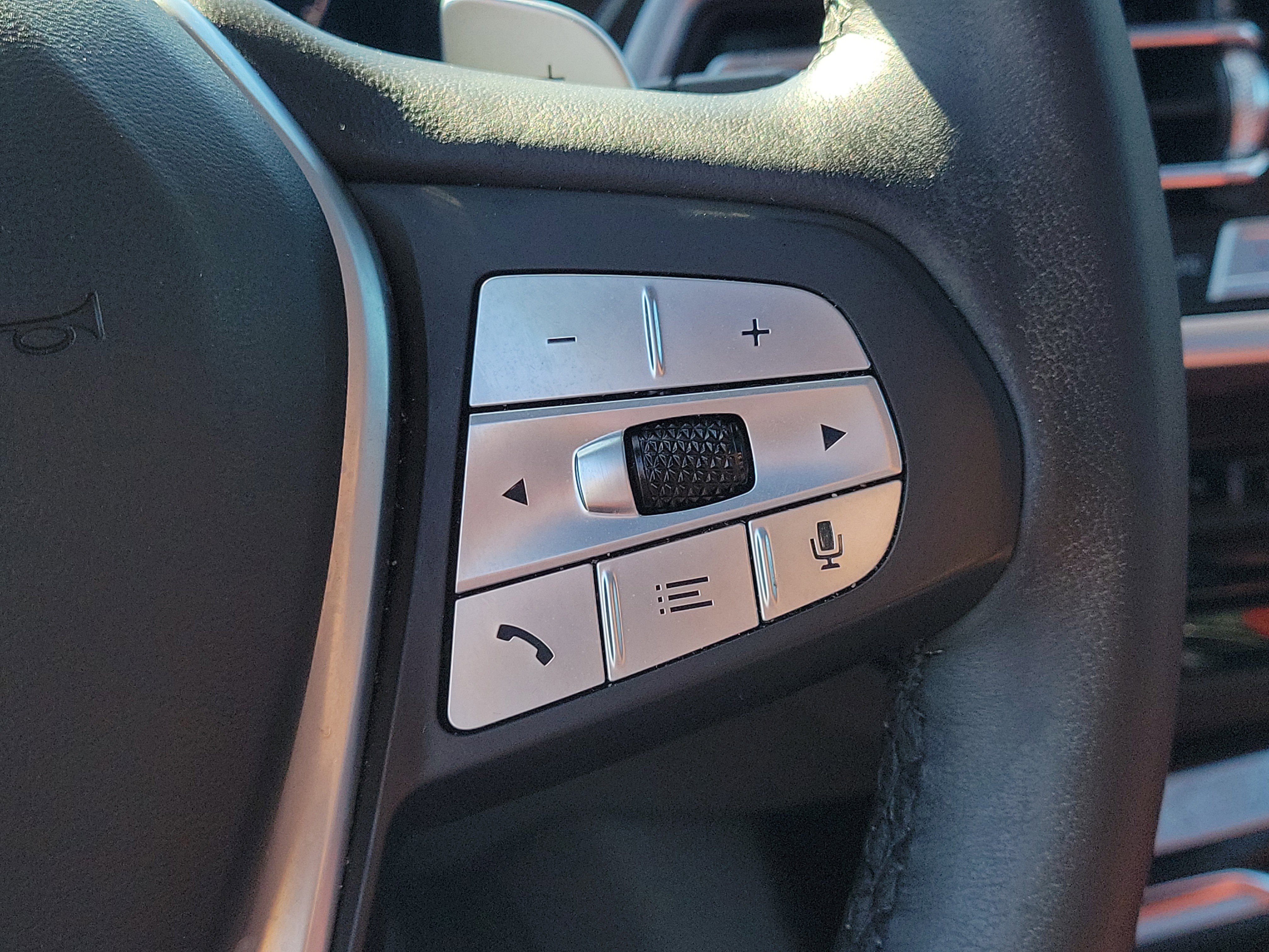 Used 2023 BMW X3 sDrive30i w/ Convenience Package RWD image 30