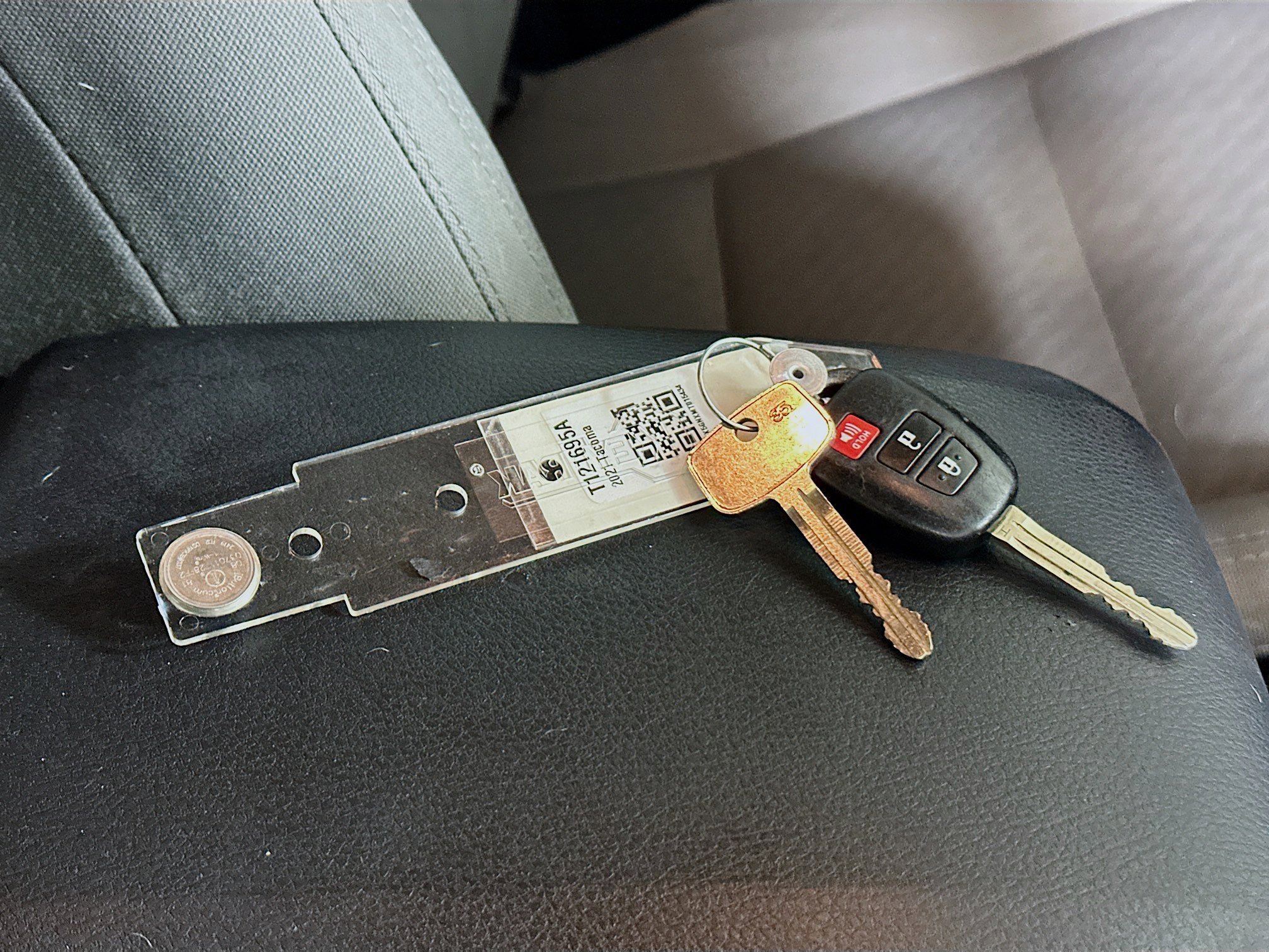 Used 2021 Toyota Tacoma SR w/ SR Convenience Package RWD image 32